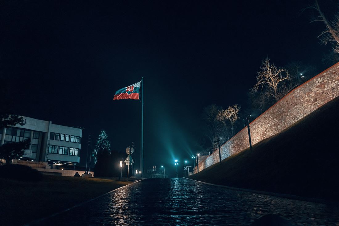 Odchod podnikateľov zo Slovenska: čo to zahŕňa, na čo treba myslieť a pre koho sa to (ne)oplatí